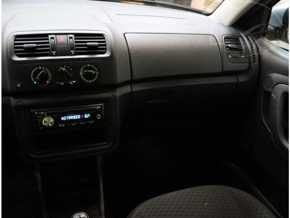 2010 Škoda FABIA - 8