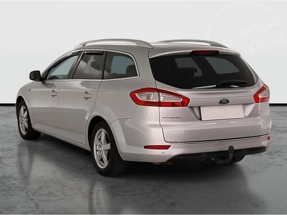 2011 Ford MONDEO - 4