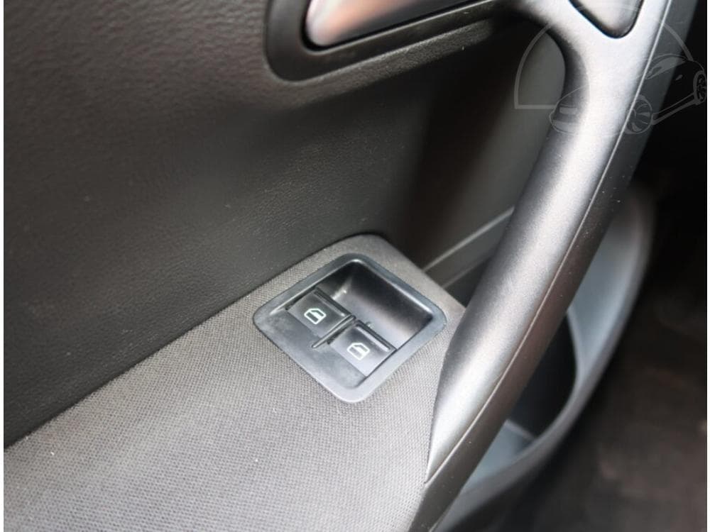 2013 Volkswagen POLO - 14