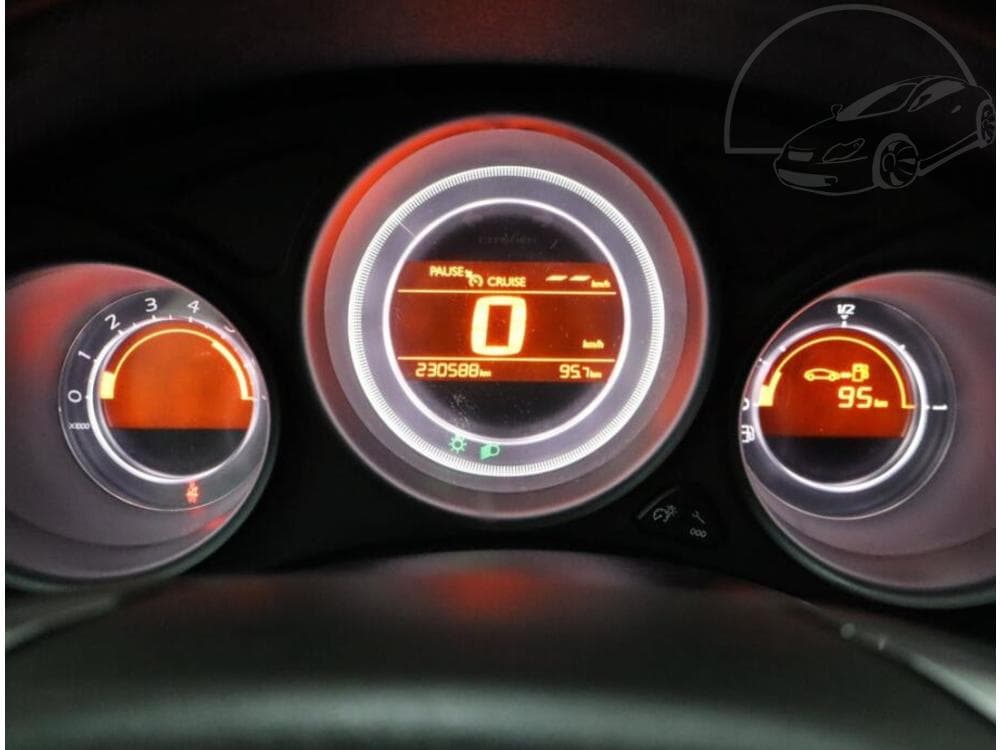 2012 Citroen C4 - 11