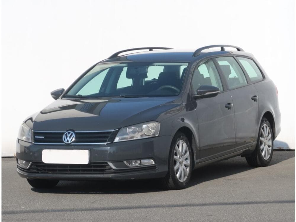 2012 Volkswagen PASSAT - 2