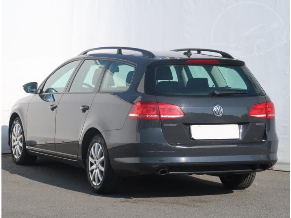 2012 Volkswagen PASSAT - 4