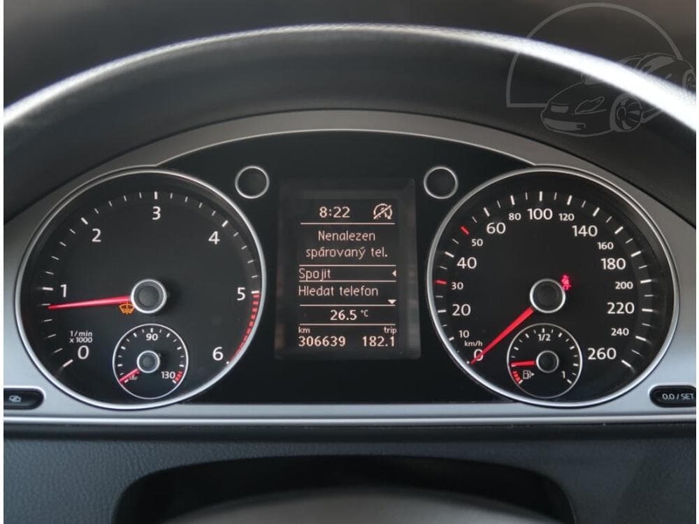2012 Volkswagen PASSAT - 11