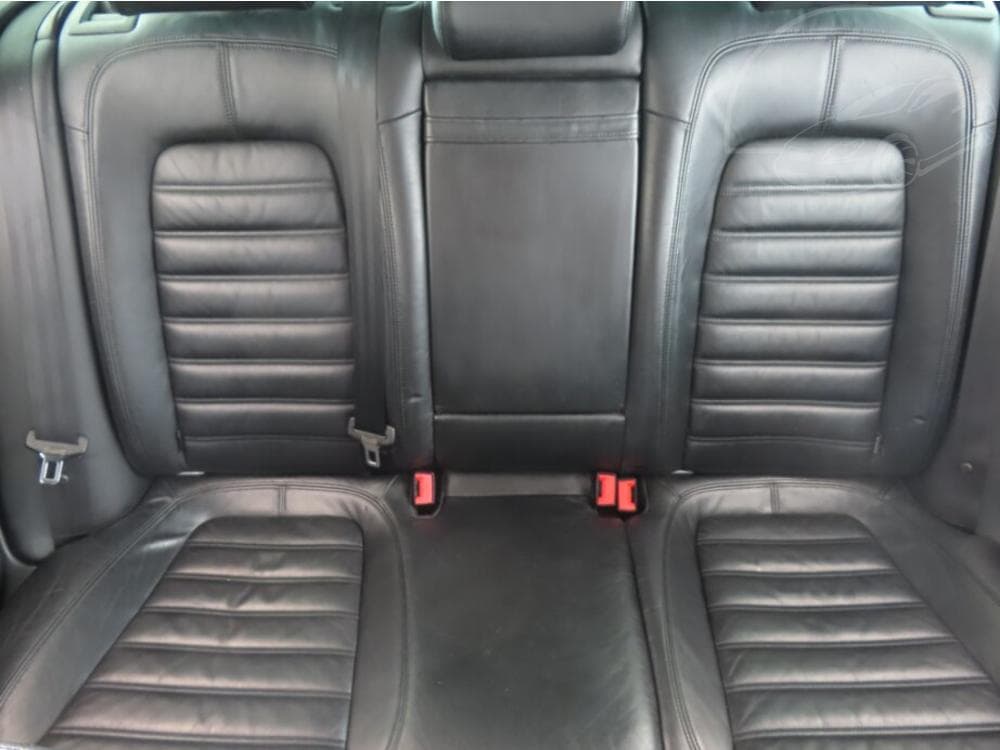 2011 Volkswagen PASSAT - 10
