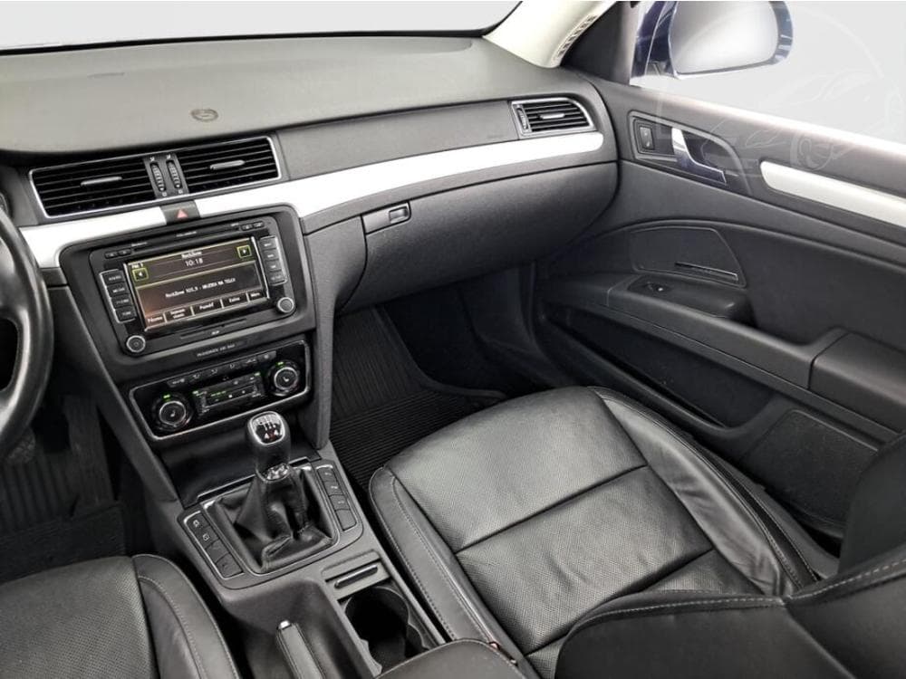 2013 Škoda SUPERB - 8