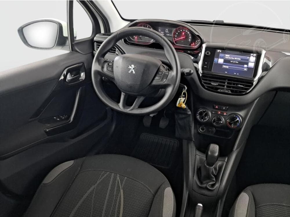 2015 Peugeot 208 - 7