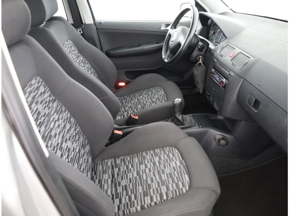 2004 Škoda FABIA - 7