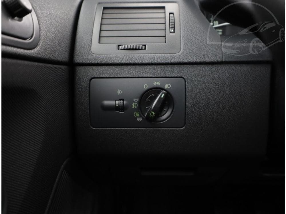 2004 Škoda FABIA - 11
