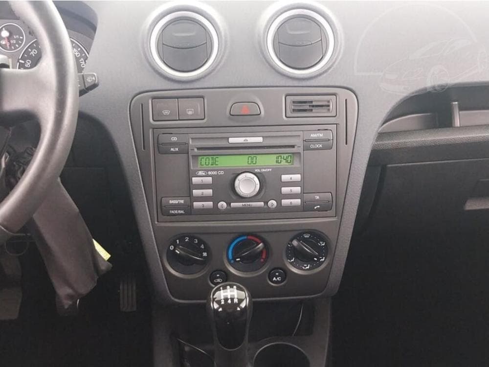 2010 Ford FUSION - 12