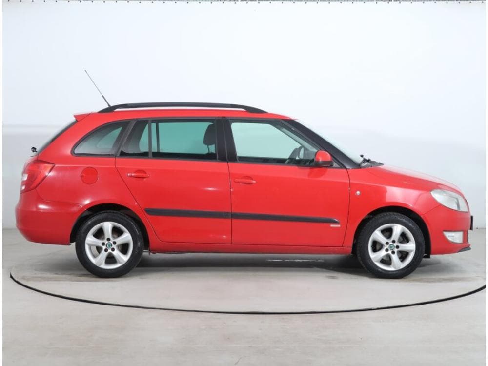 2012 Škoda FABIA - 6