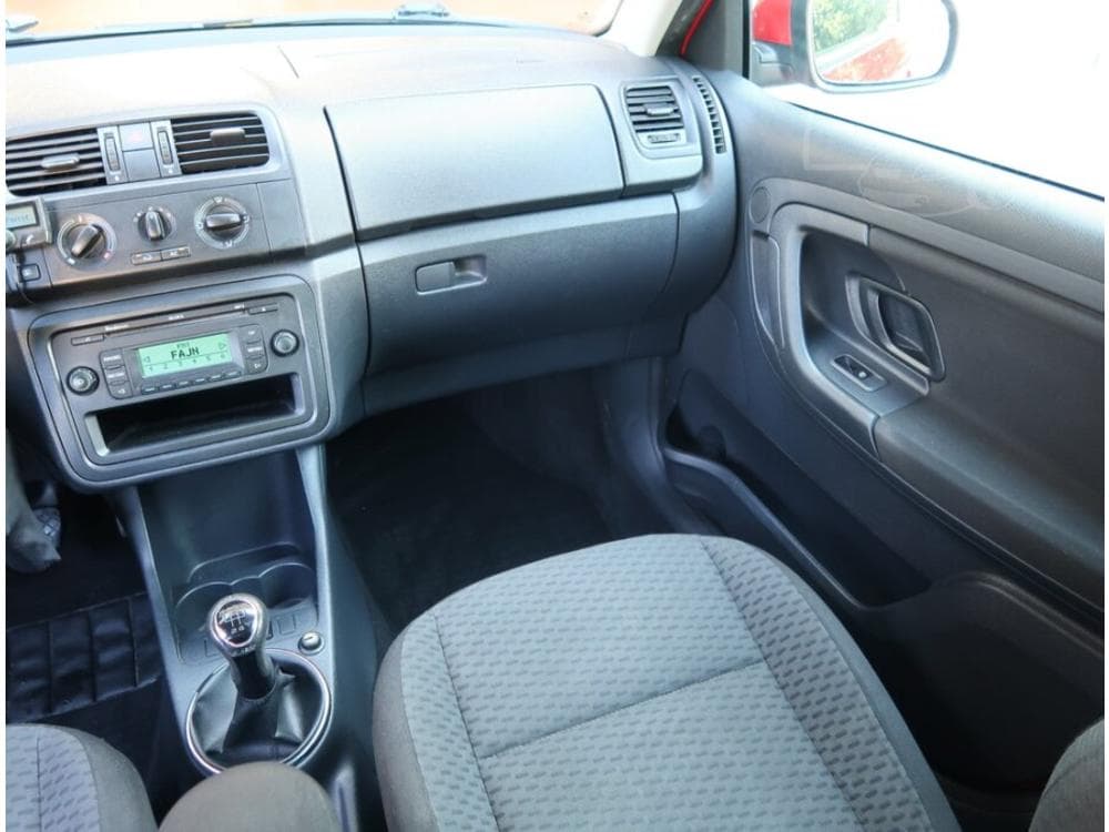 2012 Škoda FABIA - 8