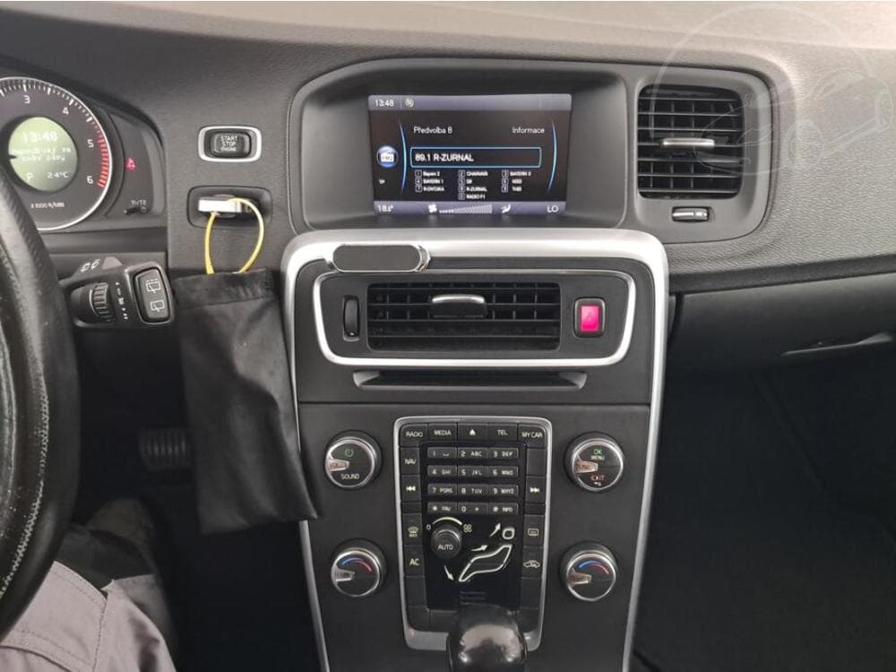 2011 Volvo V60 - 12