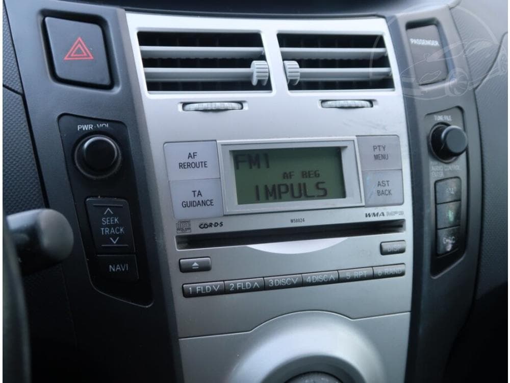 2008 Toyota YARIS - 12