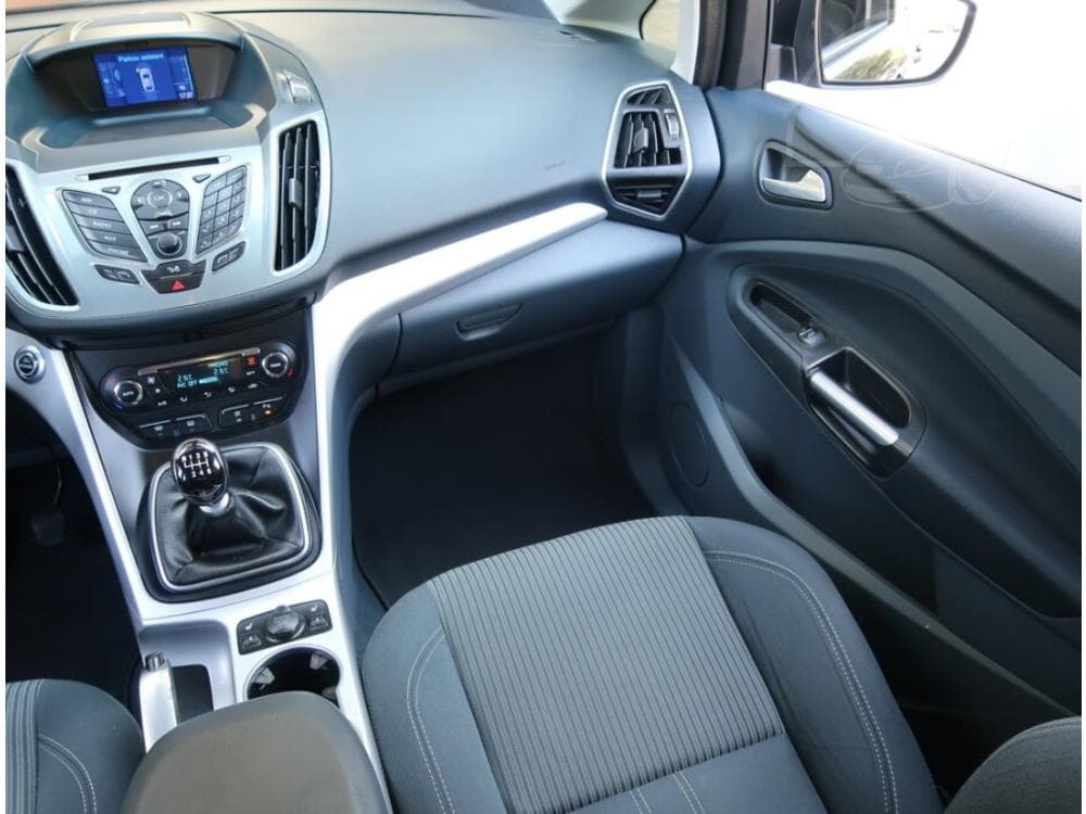 2011 Ford C-MAX - 8