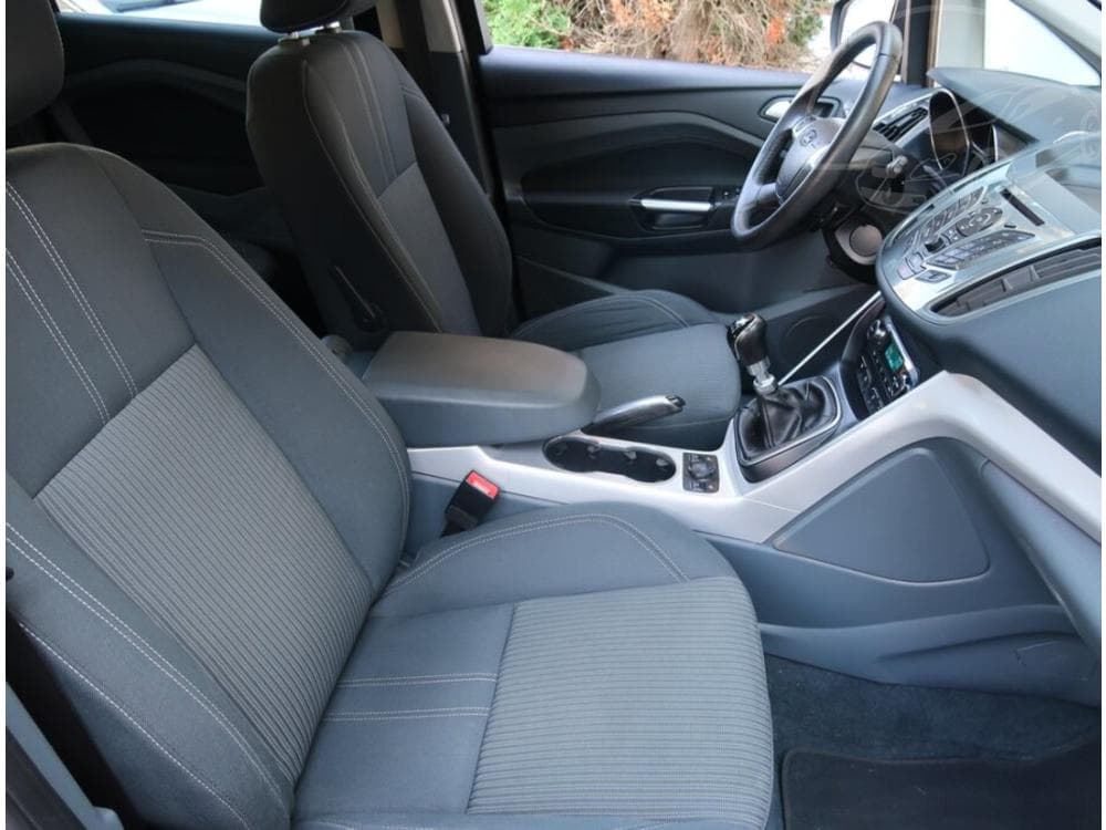 2011 Ford C-MAX - 9