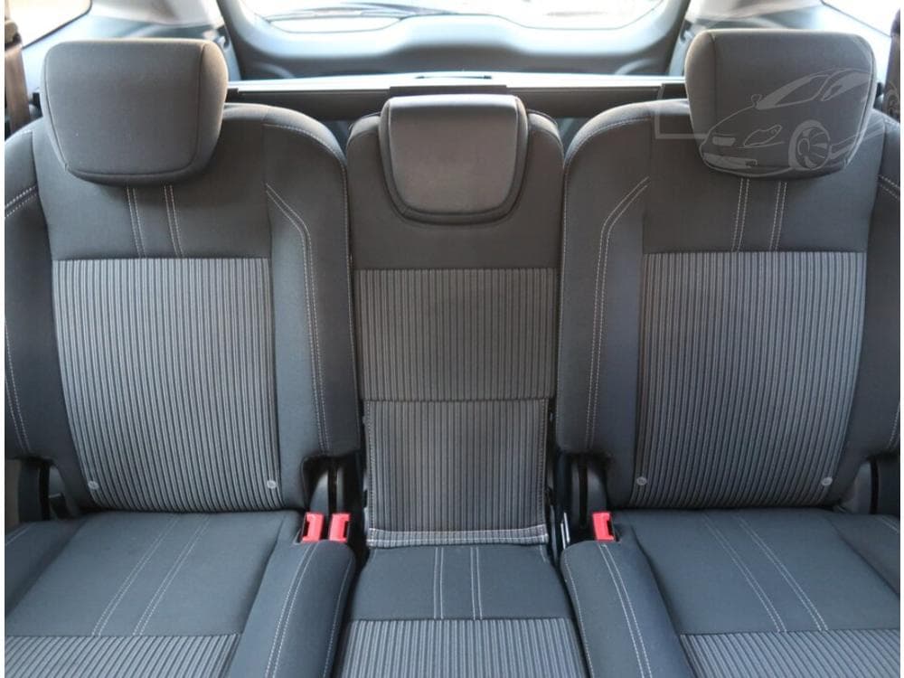 2011 Ford C-MAX - 10