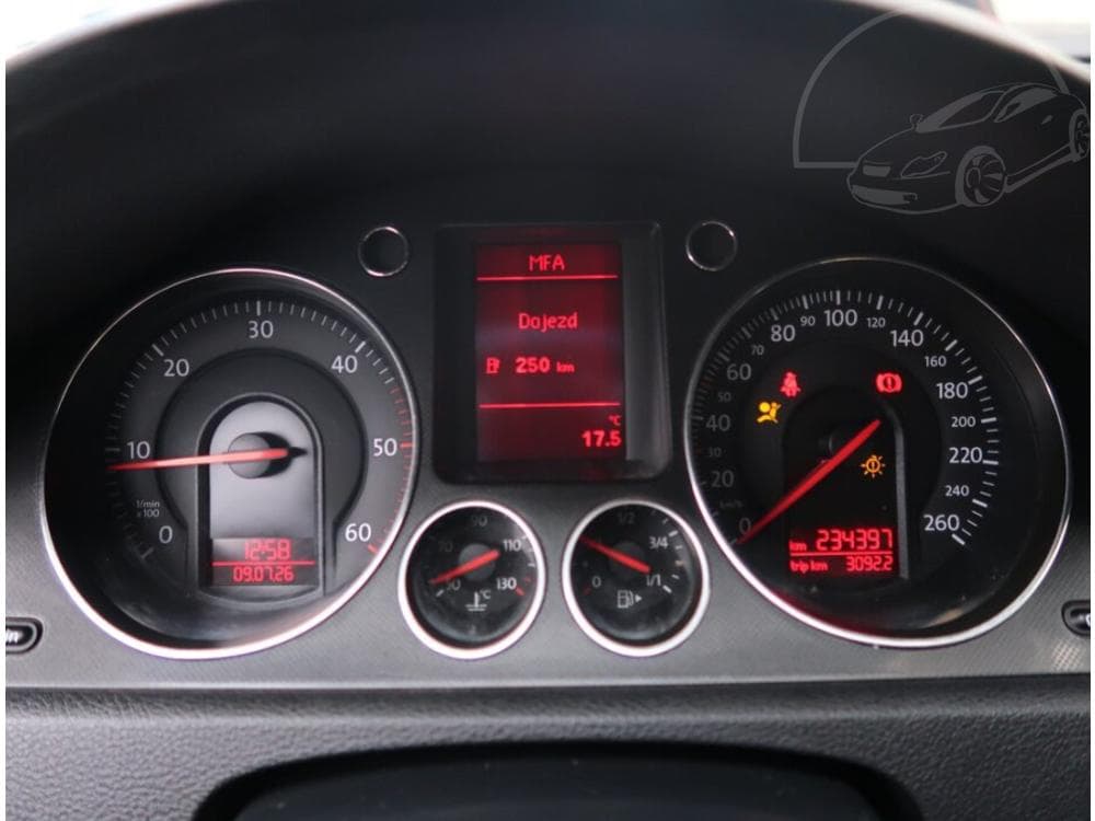 2005 Volkswagen PASSAT - 11