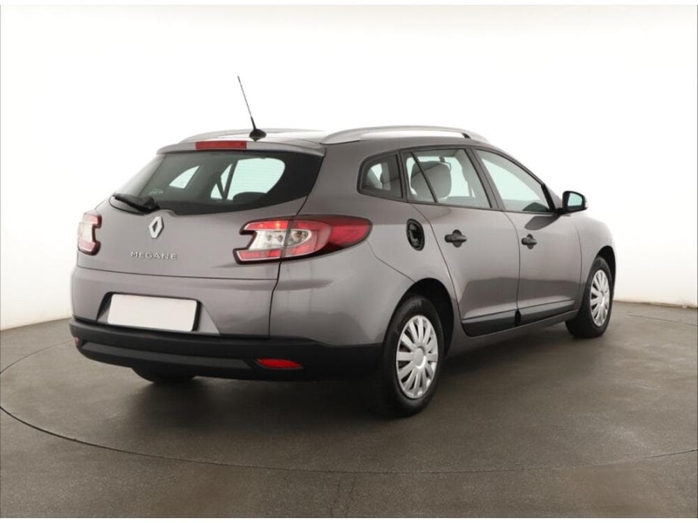 2011 Renault MEGANE - 5