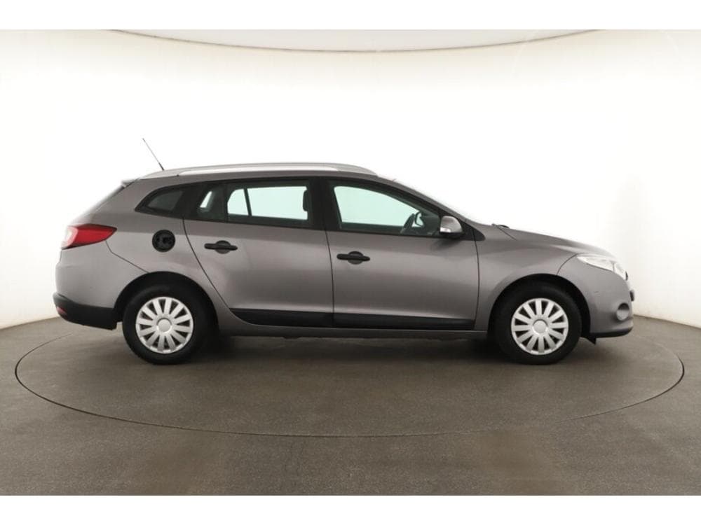 2011 Renault MEGANE - 6