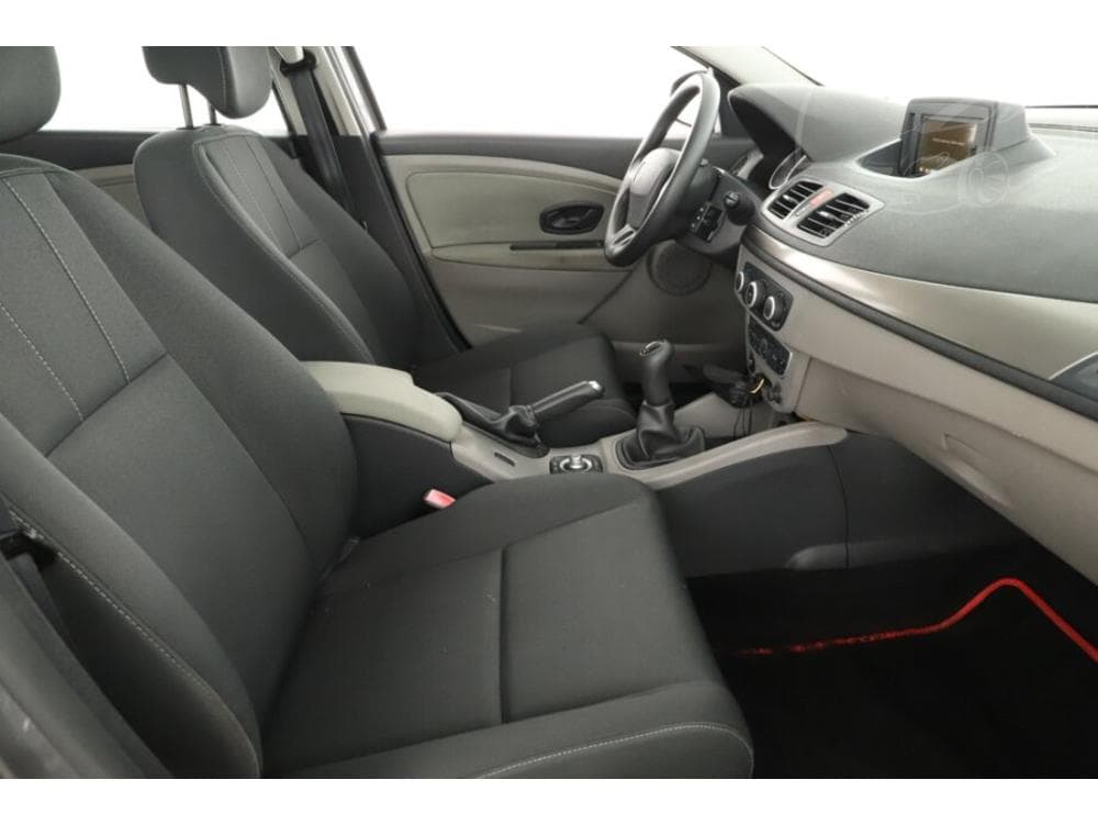 2011 Renault MEGANE - 7