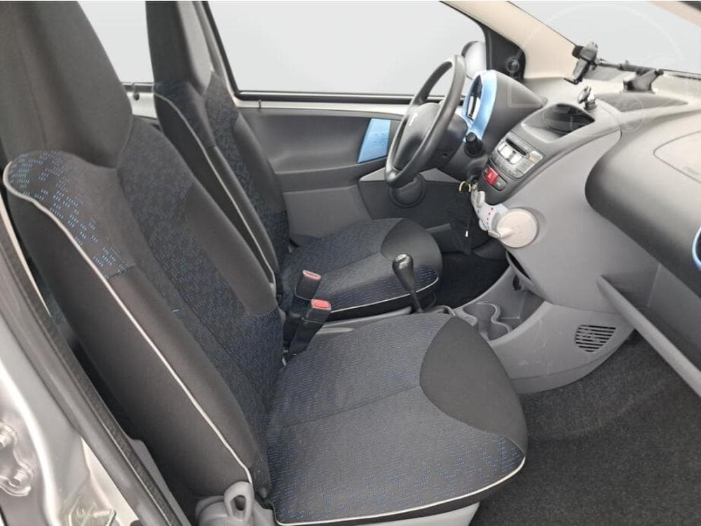2011 Peugeot 107 - 9