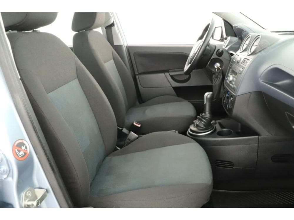 2007 Ford FIESTA - 7