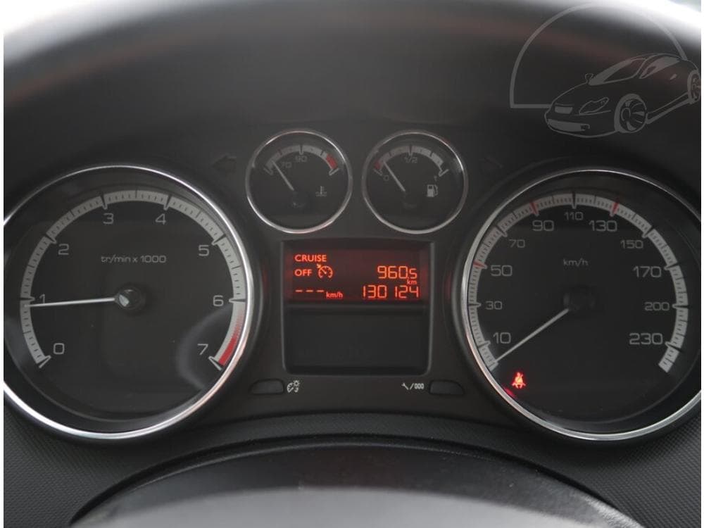 2012 Peugeot 308 - 11