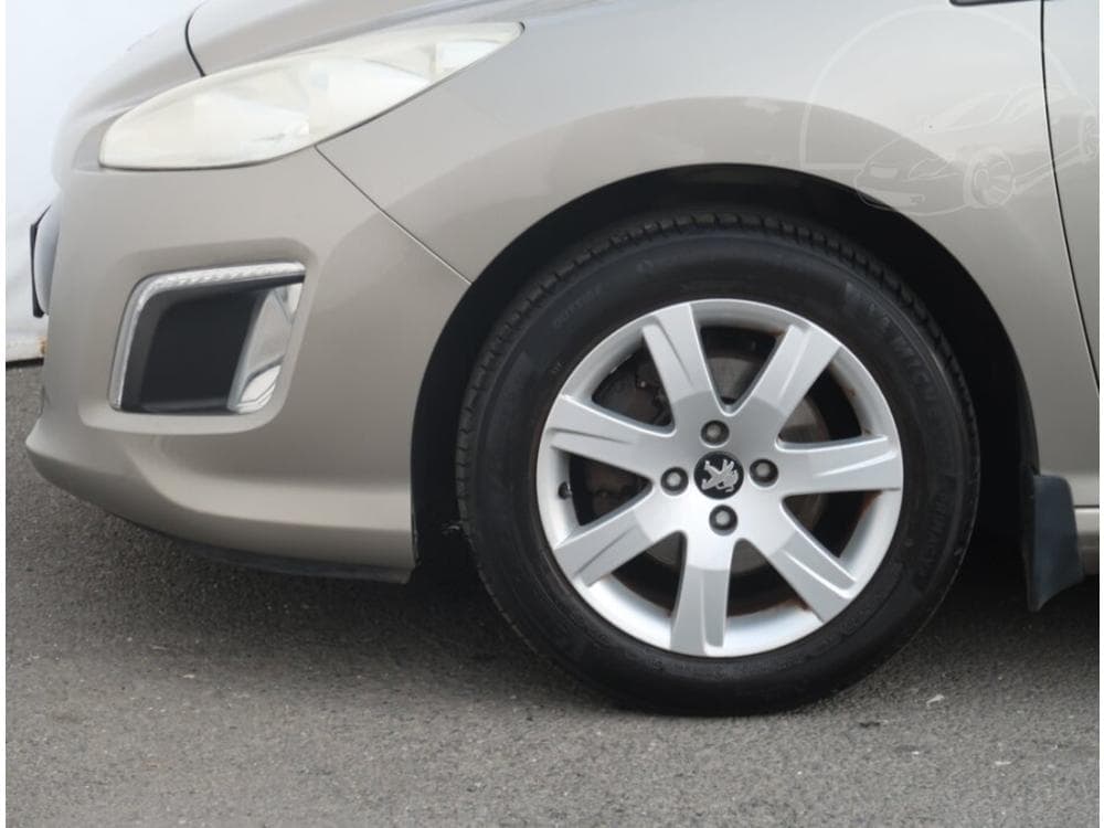 2012 Peugeot 308 - 14