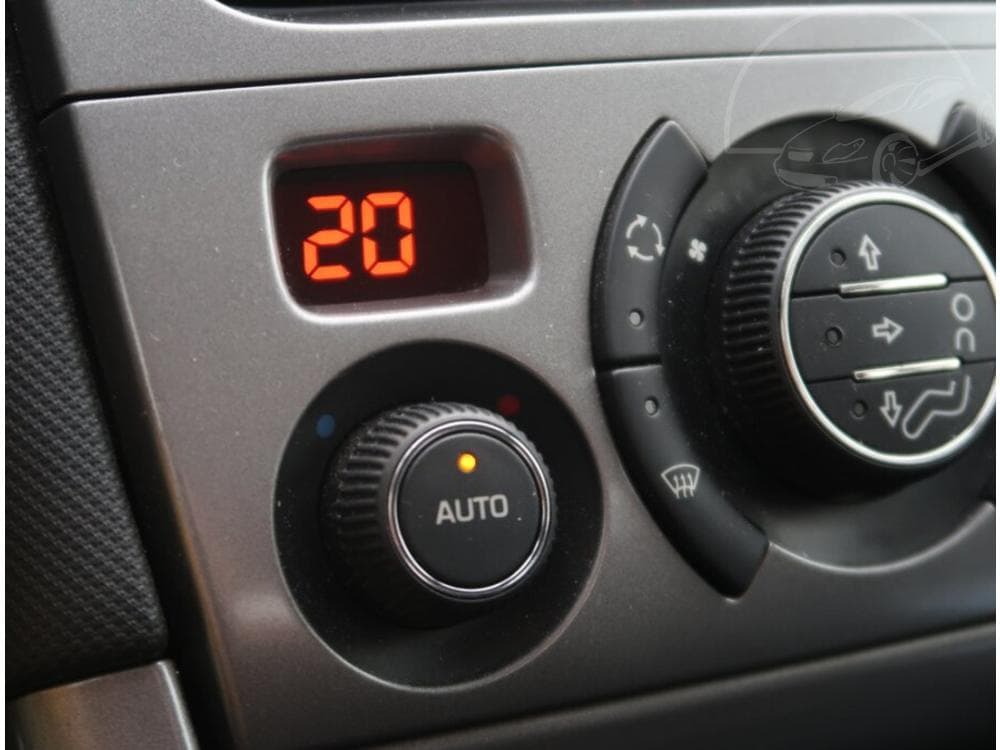 2012 Peugeot 308 - 15