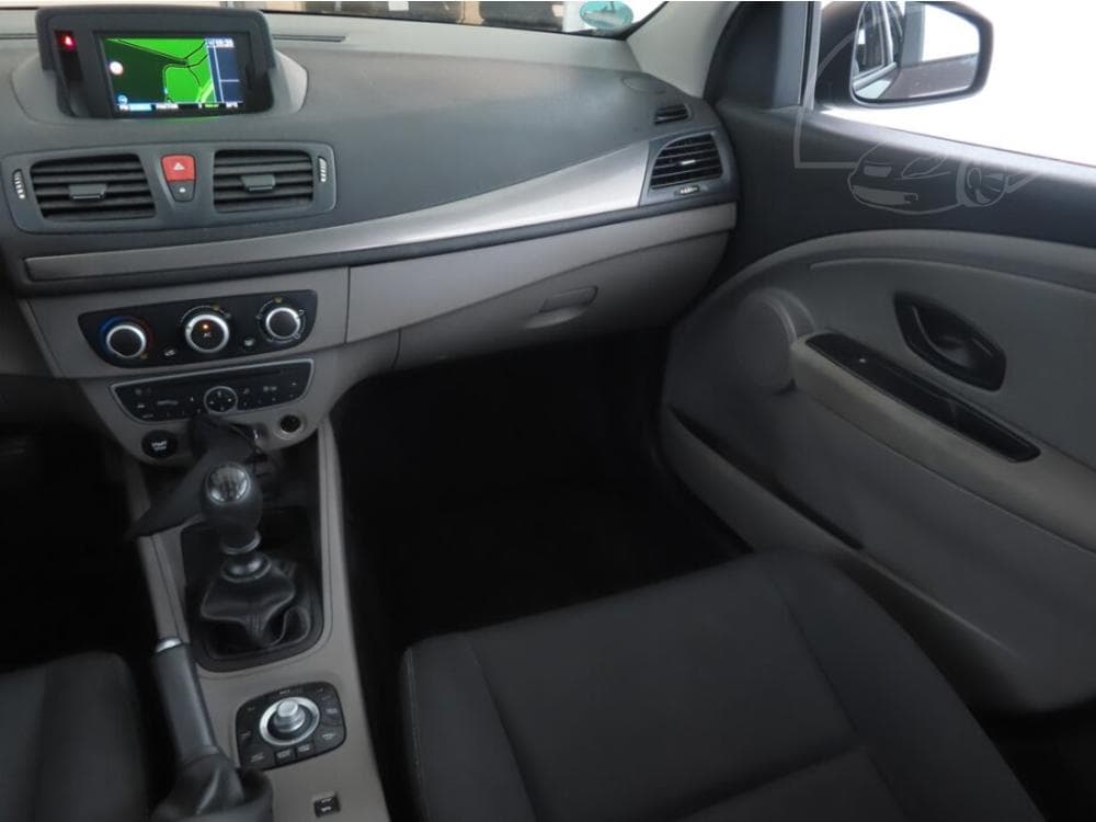 2012 Renault MEGANE - 8
