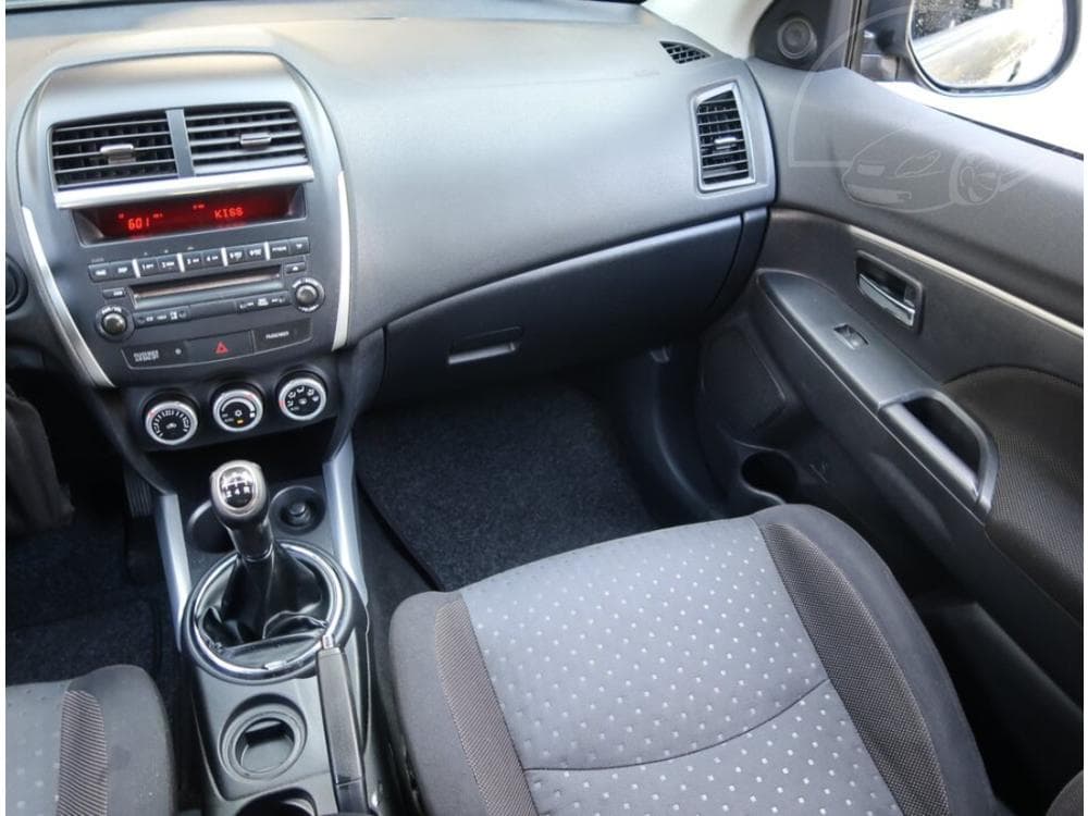 2012 Mitsubishi ASX - 8