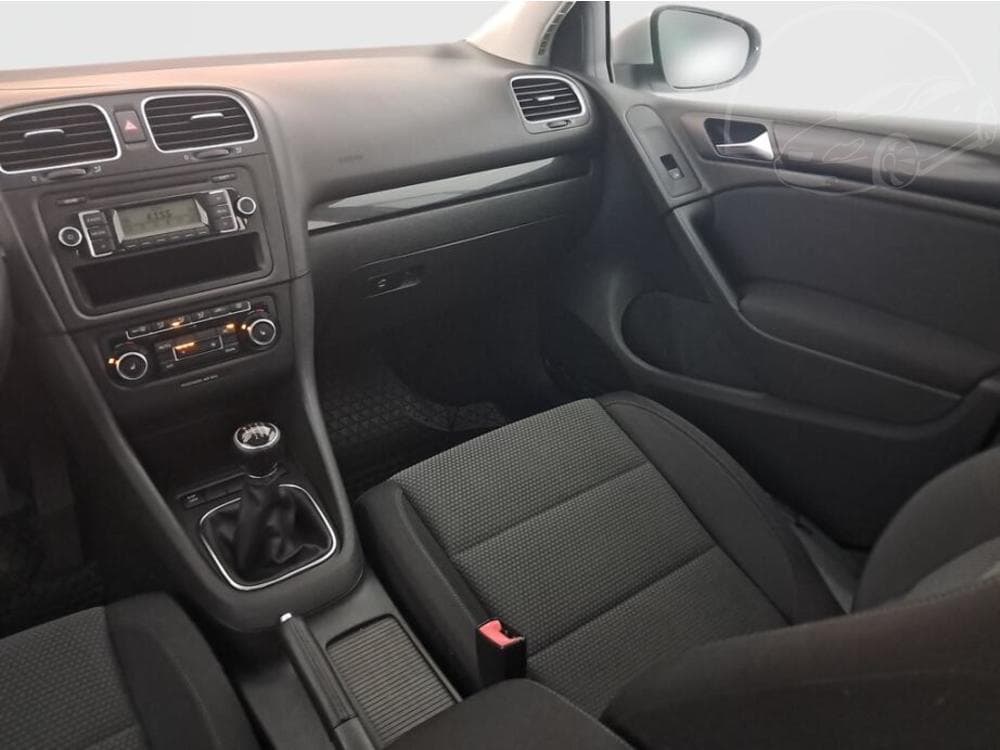 2009 Volkswagen GOLF - 8