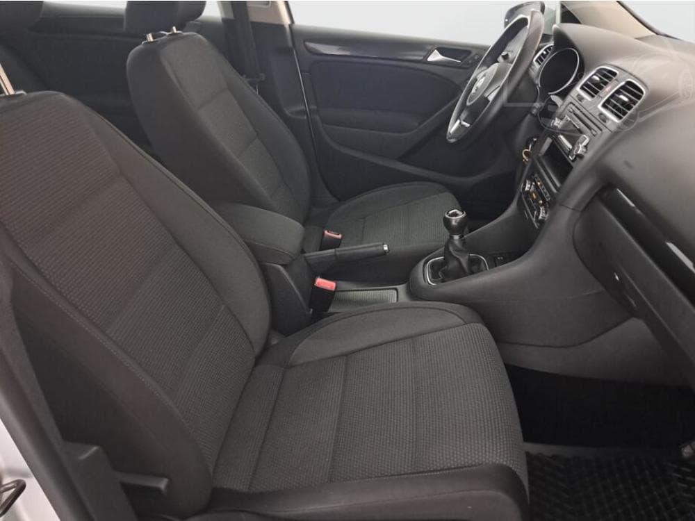 2009 Volkswagen GOLF - 9