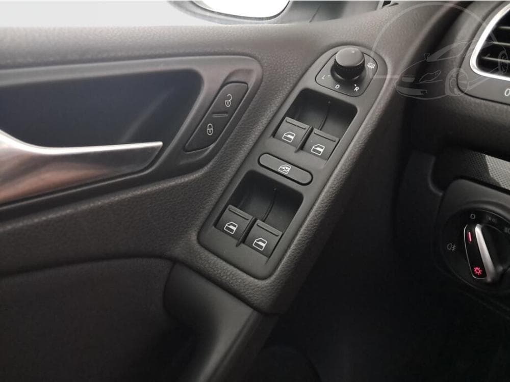 2009 Volkswagen GOLF - 15