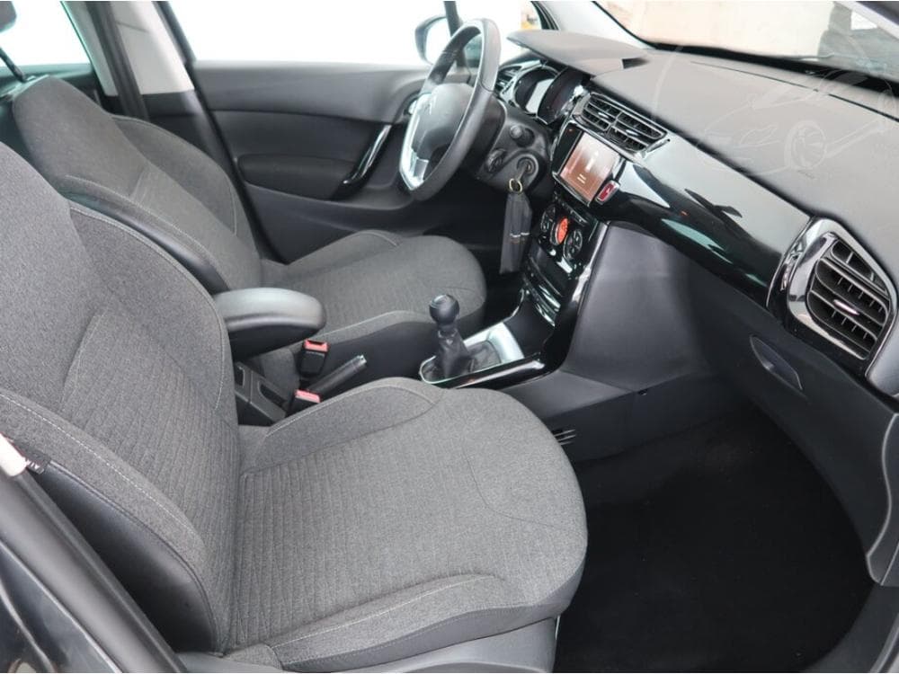 2016 Citroen C3 - 9