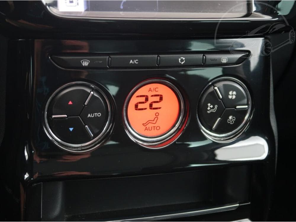 2016 Citroen C3 - 13