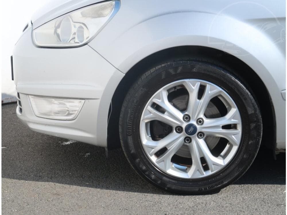 2010 Ford GALAXY - 14