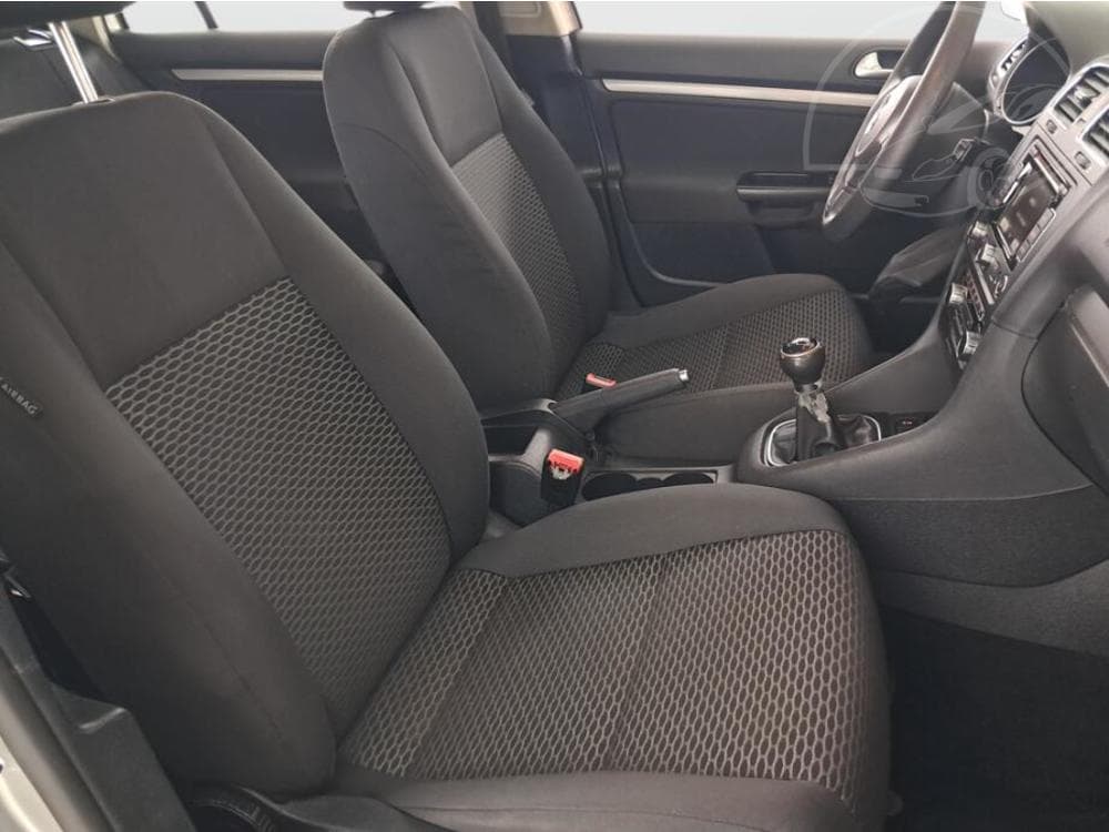 2010 Volkswagen GOLF - 9