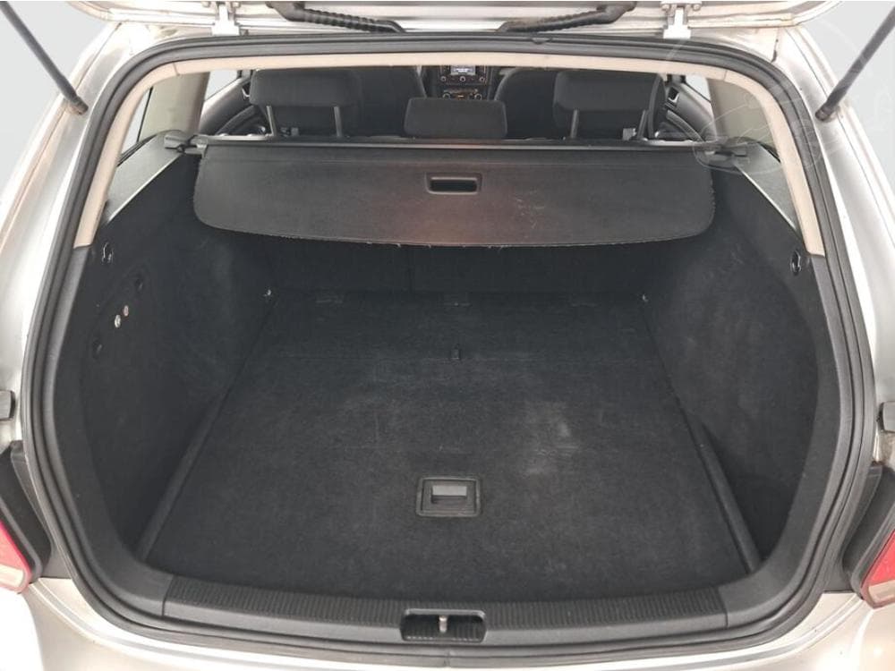 2010 Volkswagen GOLF - 12