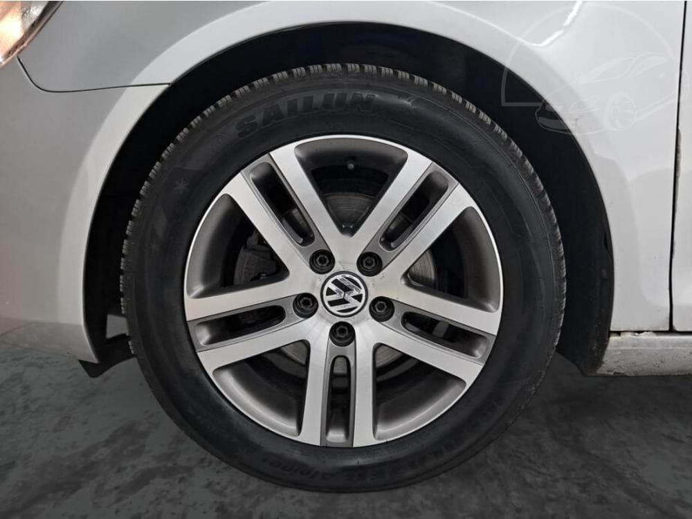 2010 Volkswagen GOLF - 13