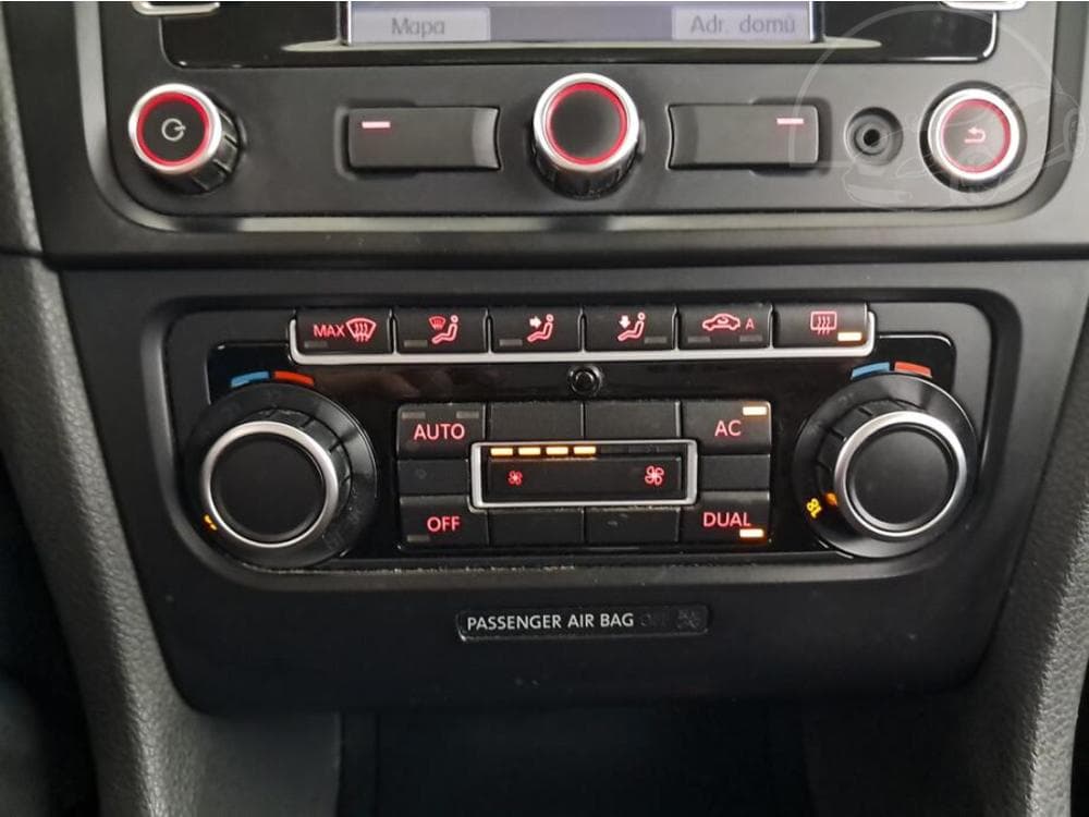 2010 Volkswagen GOLF - 14