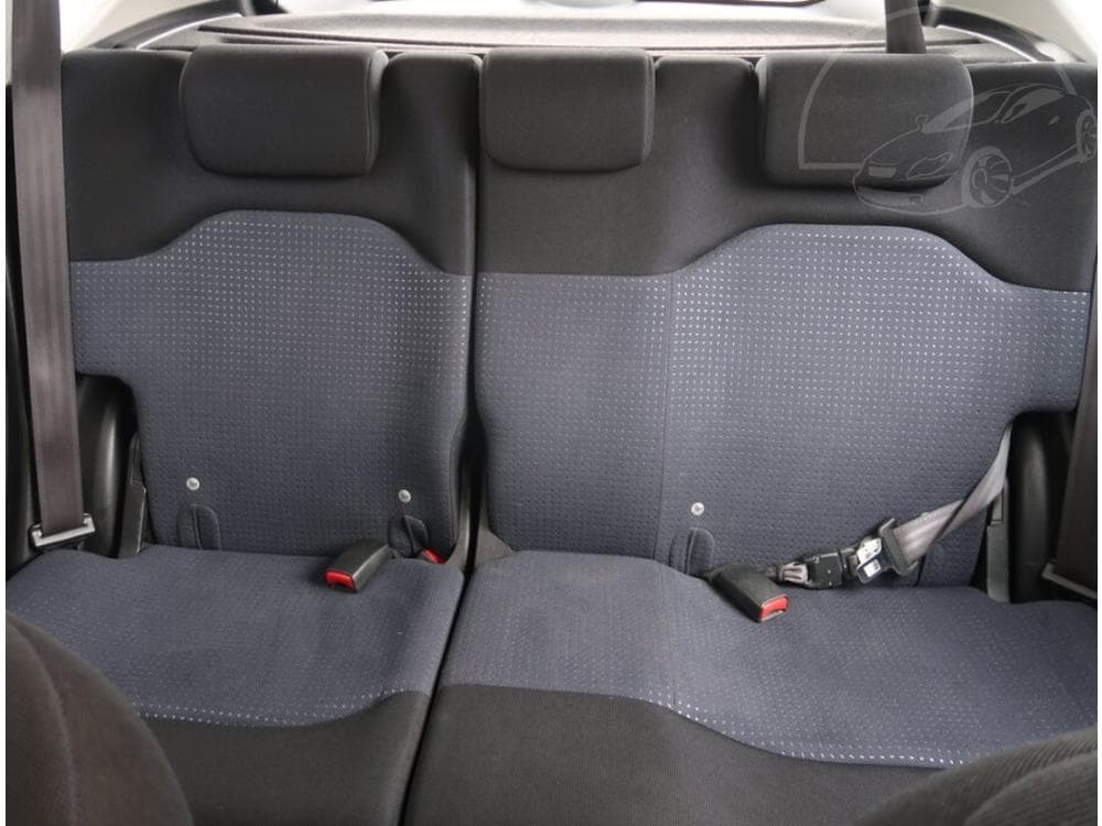 2010 Honda JAZZ - 10