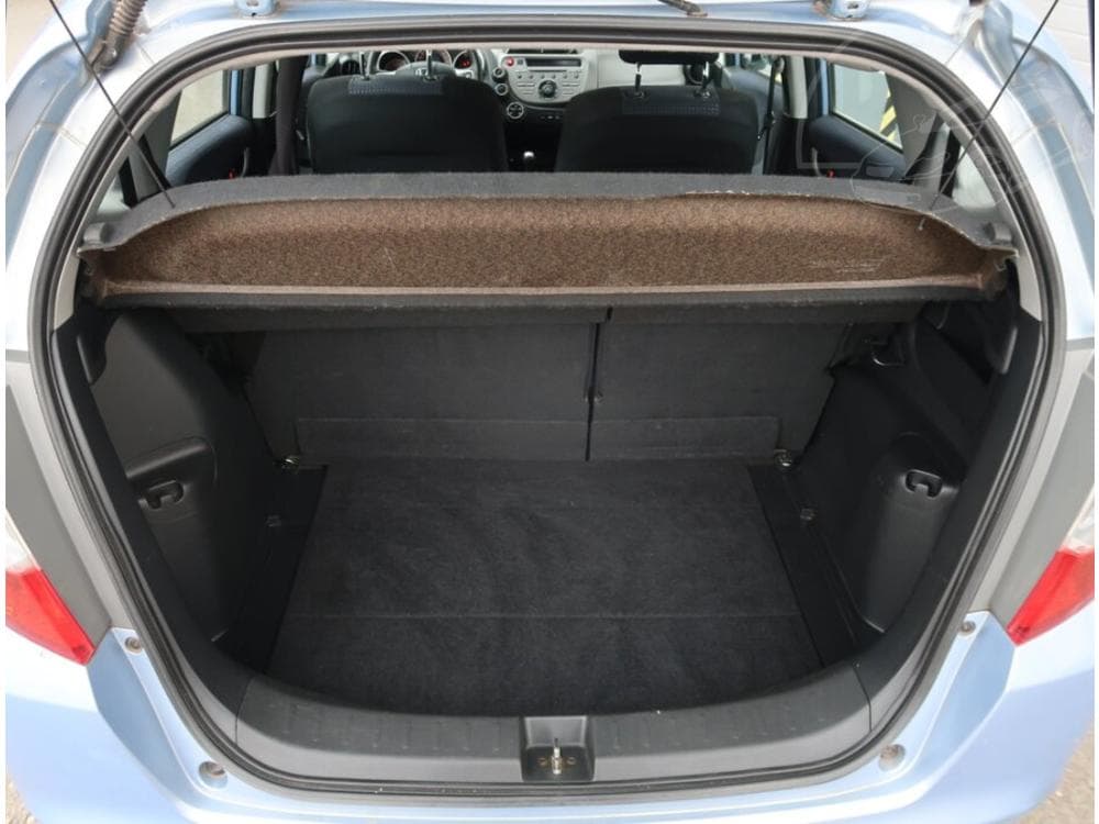 2010 Honda JAZZ - 13