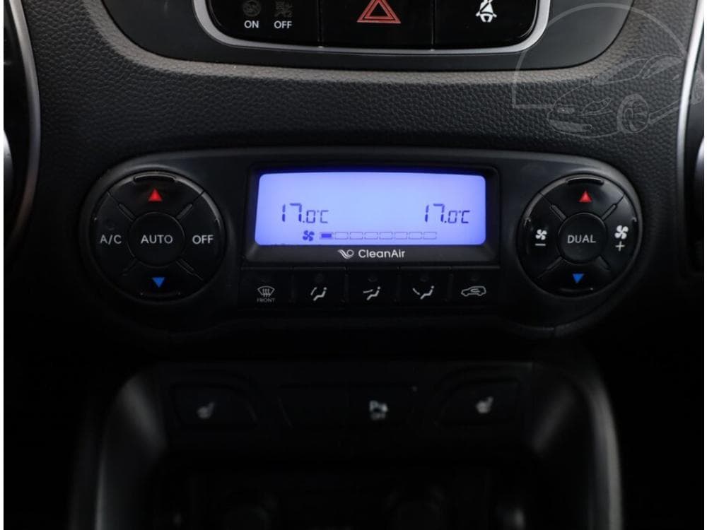 2011 Hyundai ix35 - 11