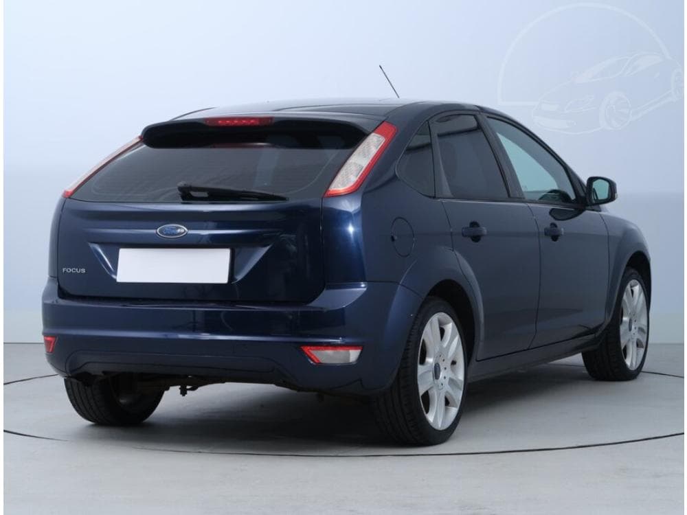 2010 Ford FOCUS - 5