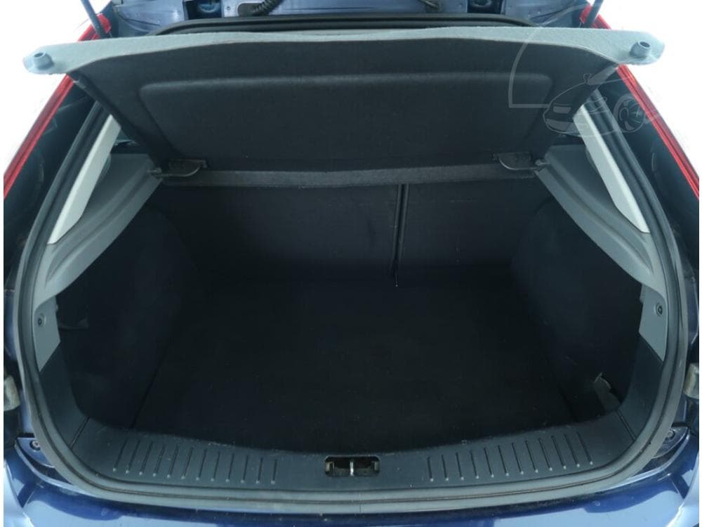 2010 Ford FOCUS - 14