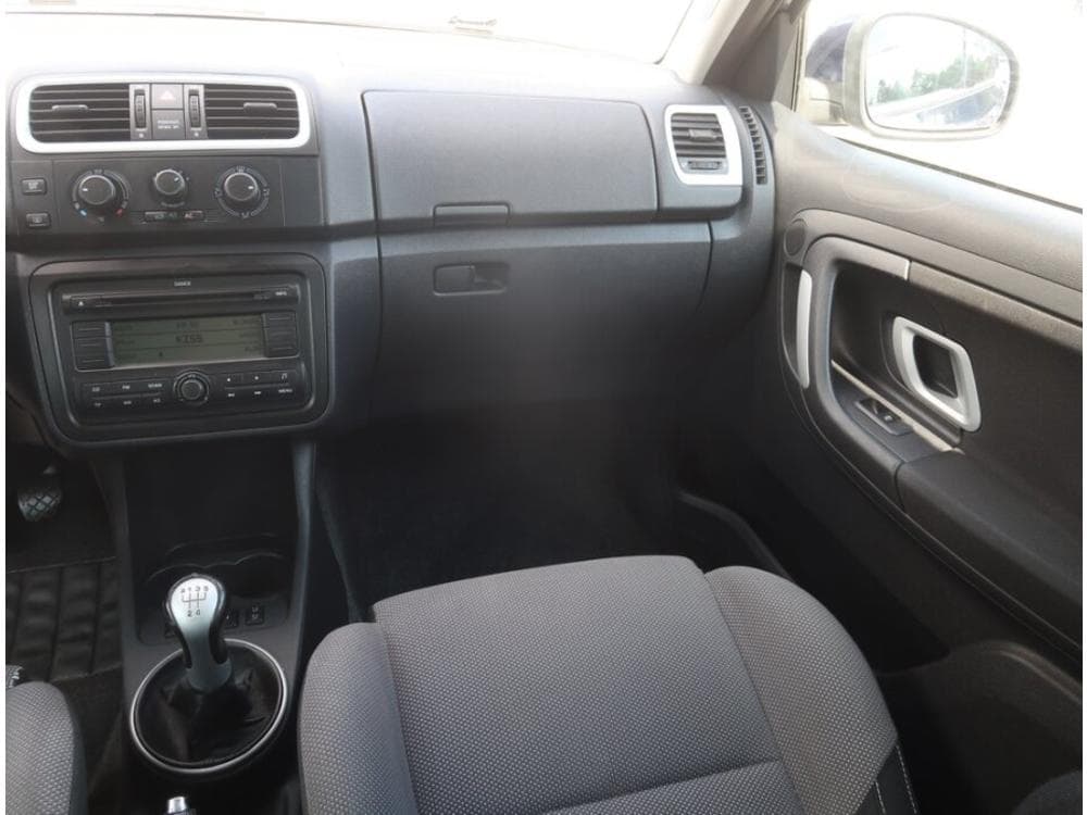 2007 Škoda FABIA - 8