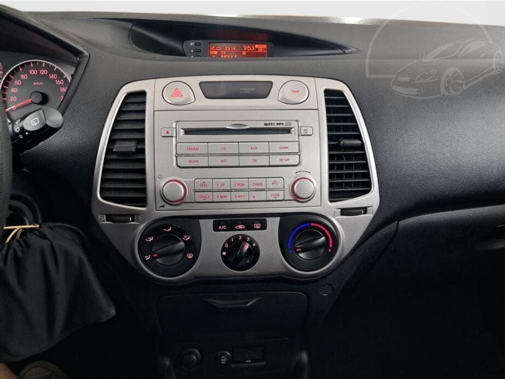 2009 Hyundai i20 - 12