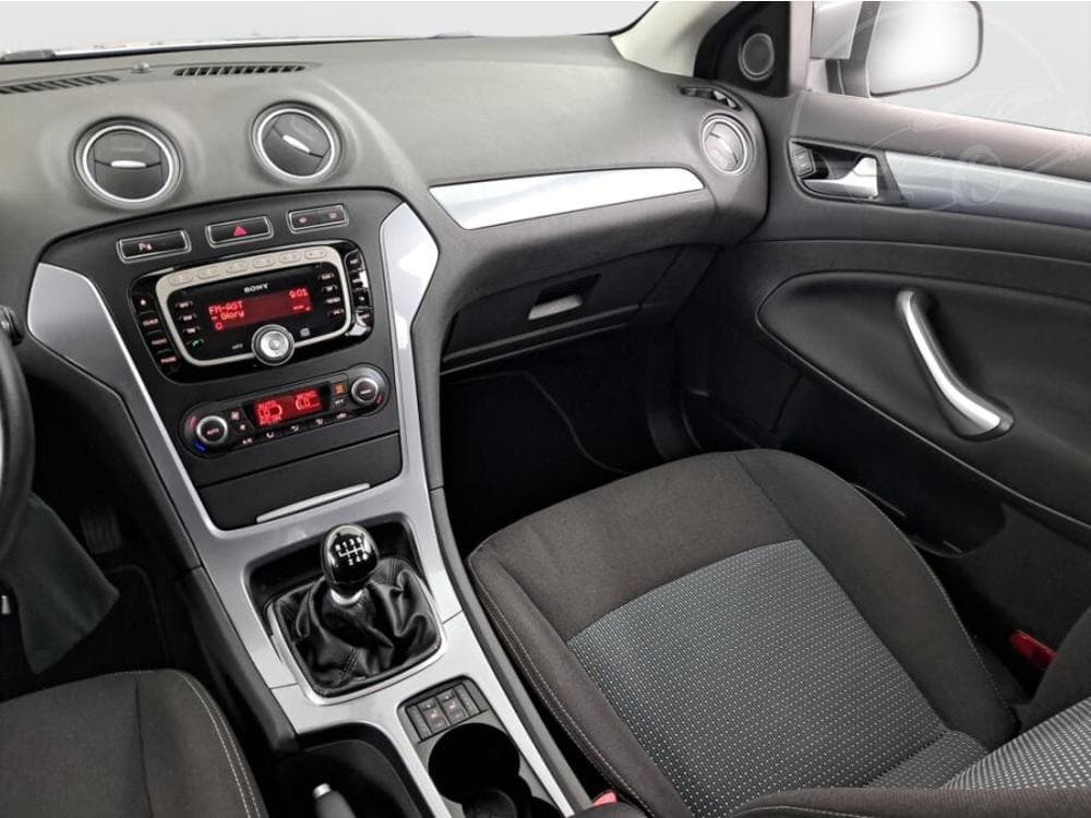 2013 Ford MONDEO - 8