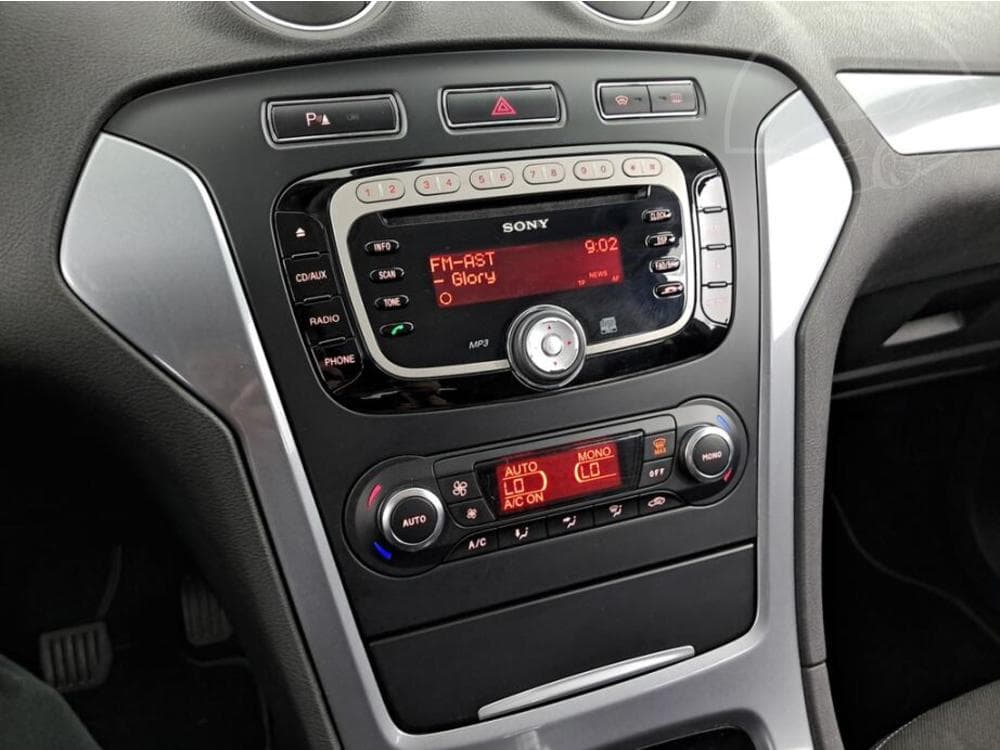 2013 Ford MONDEO - 12